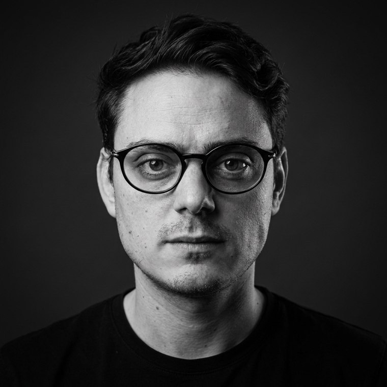 Petru Gheorghies, designer grafic - branding si identitate vizuala